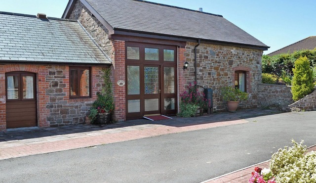 3 bedroom accommodation in Parkham, near Bideford