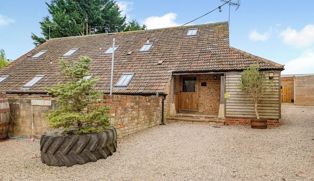 3 bedroom accommodation in Arlingham, near Frampton-on-Severn