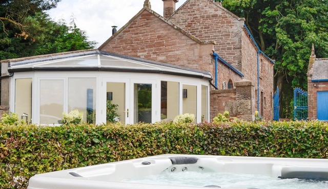 3 bedroom accommodation in Carlisle