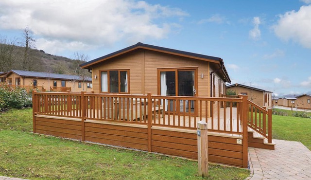 3 bedroom accommodation in Cheddar