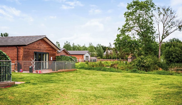 3 bedroom accommodation in Flaxton