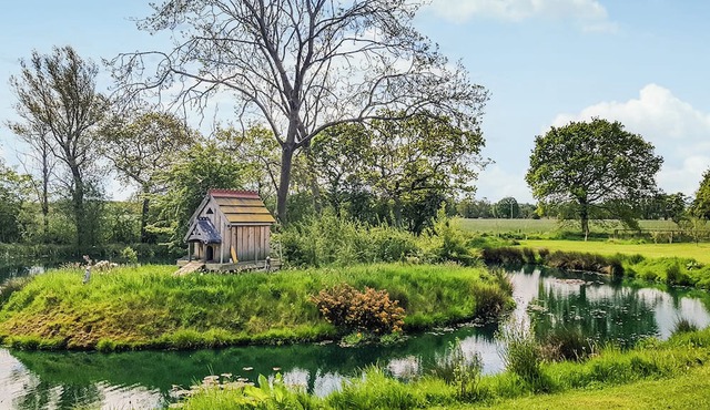 3 bedroom accommodation in Flaxton