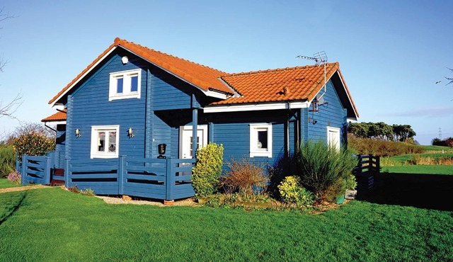 3 bedroom accommodation in Fritton