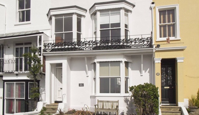 3 bedroom accommodation in Hastings