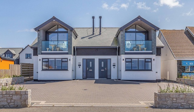 3 bedroom accommodation in Helston