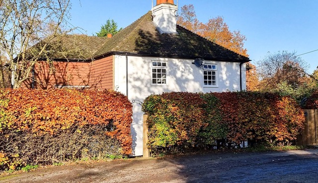 3 bedroom accommodation in Southwater, near Horsham