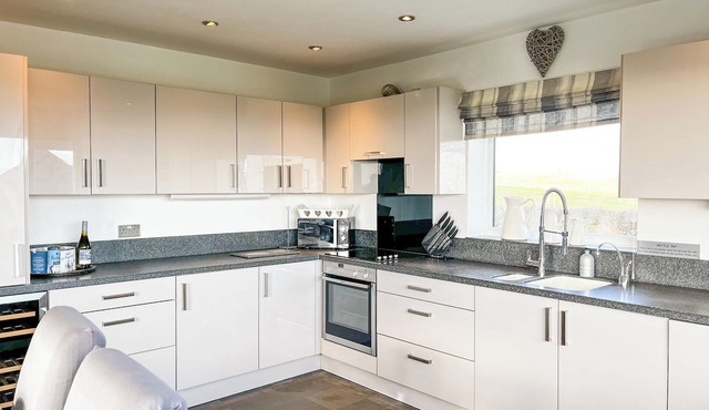 3 bedroom accommodation in Longnor