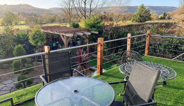 3 bedroom accommodation in Darley Dale, near Matlock