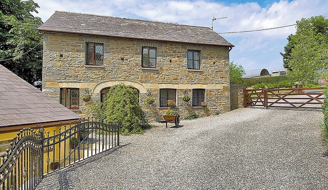 3 bedroom accommodation in New Quay