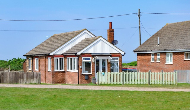 3 bedroom accommodation in Bacton, near North Walsham