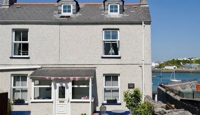 3 bedroom accommodation in Turnchapel, near Plymouth