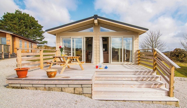 3 bedroom accommodation in Carnmenellis, Nr Falmouth