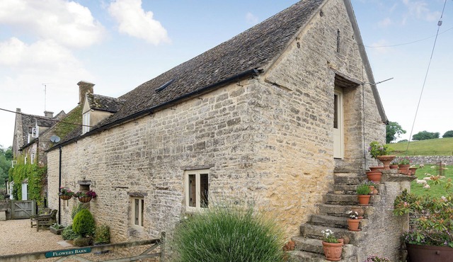 3 bedroom accommodation in Middle Duntisbourne, near Cirencester