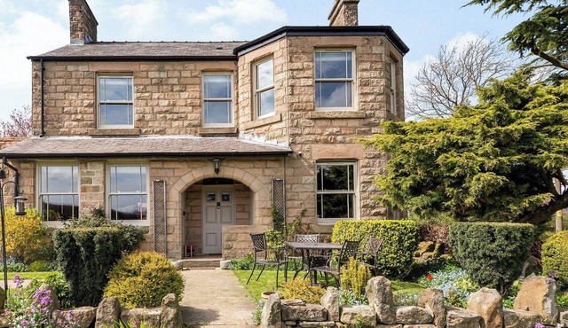 3 bedroom accommodation in Tansley