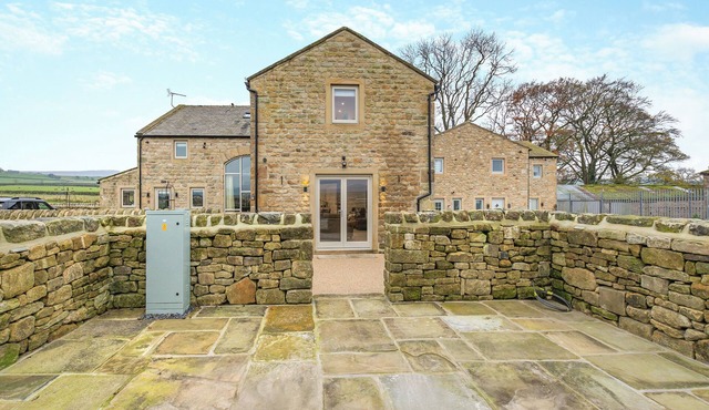 3 bedroom accommodation in Trawden
