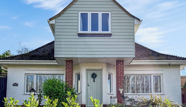 3 bedroom accommodation in West Lulworth, near Wareham