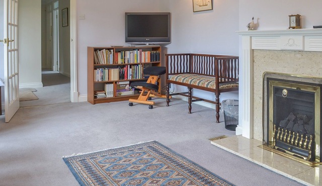 3 bedroom accommodation in Bratton, near Westbury