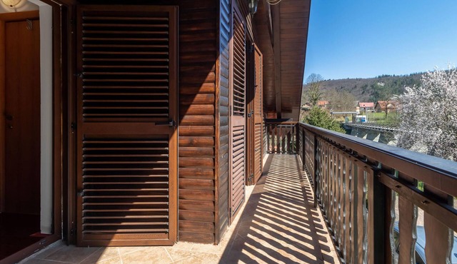 3 bedroom accommodation in Blazevci