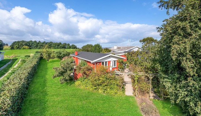 3 bedroom accommodation in Mesinge