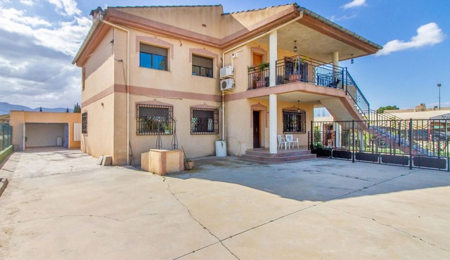 3 bedroom accommodation in Murcia