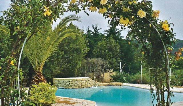 3 bedroom accommodation in Boulbon