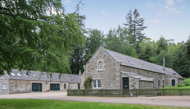 3 bedroom accommodation in Glenkindie, near Alford
