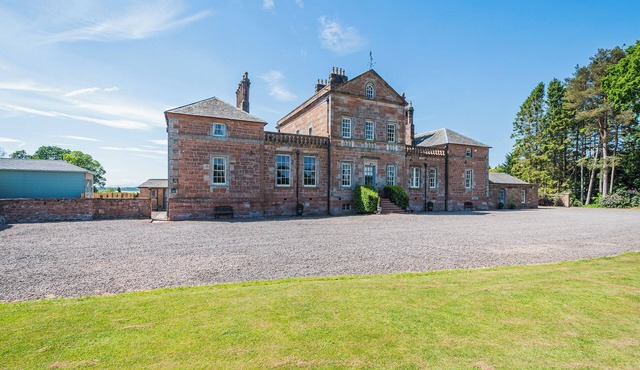 3 bedroom accommodation in Annan