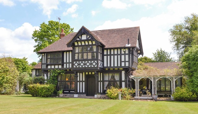 3 bedroom accommodation in Little Chart, near Ashford