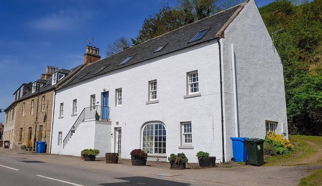 3 bedroom accommodation in Avoch, near Fortrose