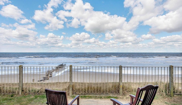 3 bedroom accommodation in Bacton