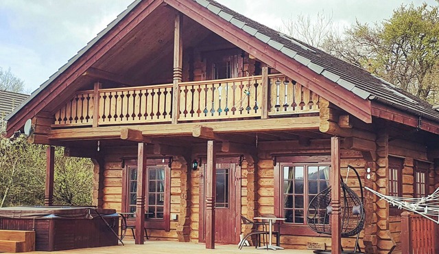 3 bedroom accommodation in Carno