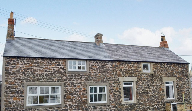 3 bedroom accommodation in Craster