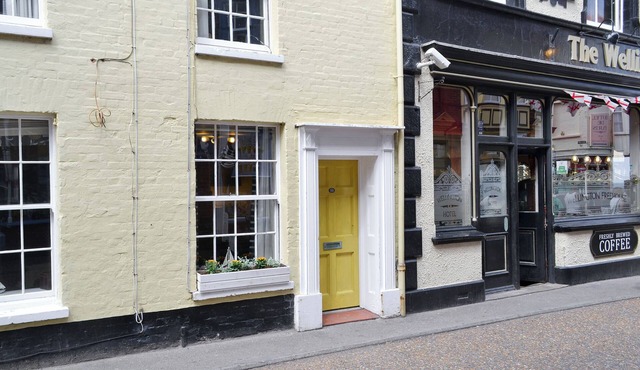 3 bedroom accommodation in Cromer