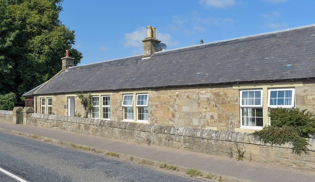 3 bedroom accommodation in Freuchie, Nr Cupar