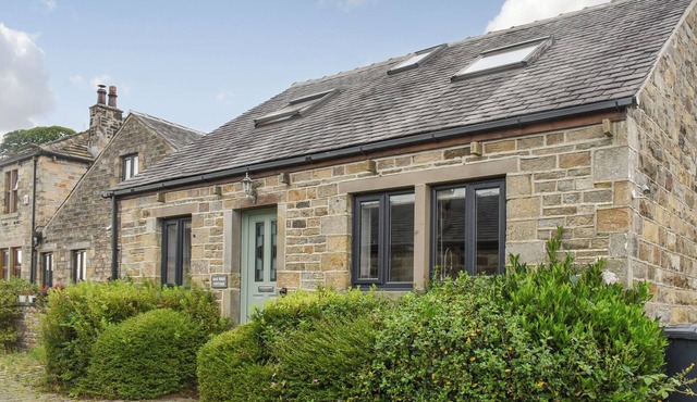 3 bedroom accommodation in Fence