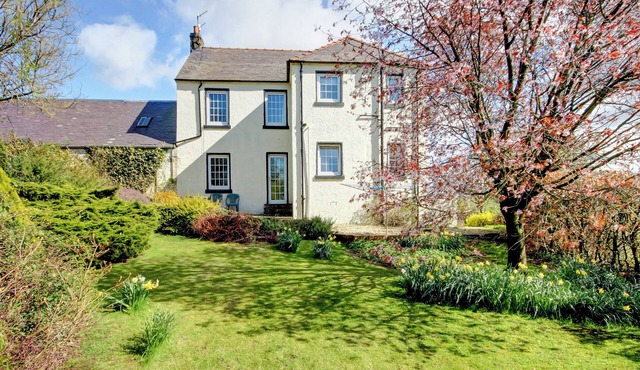 3 bedroom accommodation in Girvan