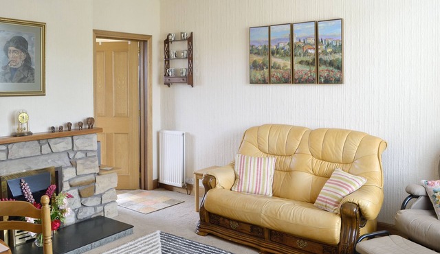 3 bedroom accommodation in Maidens