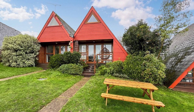 3 bedroom accommodation in Kingsdown, near Deal