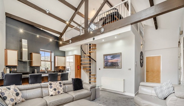 3 bedroom accommodation in Nelson