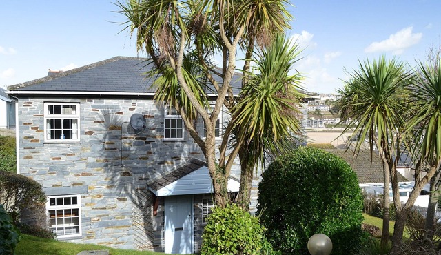 3 bedroom accommodation in Porth, near Newquay