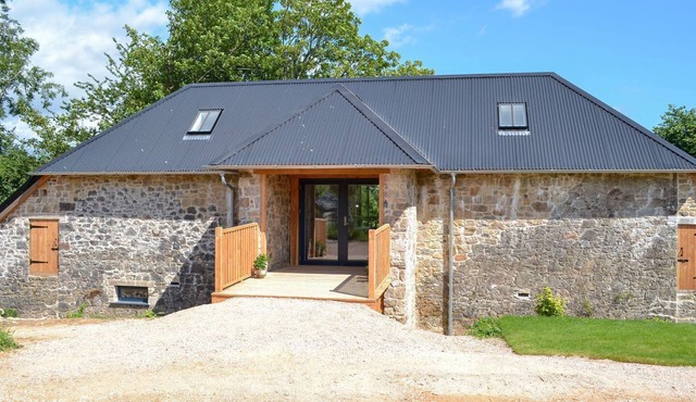 3 bedroom accommodation in Dartington, near Totnes