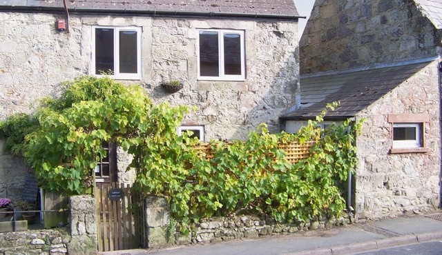 3 bedroom accommodation in Niton, near Ventnor