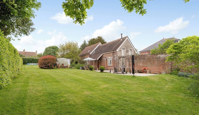 3 bedroom accommodation in Wareham