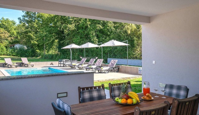 3 bedroom accommodation in Marcana