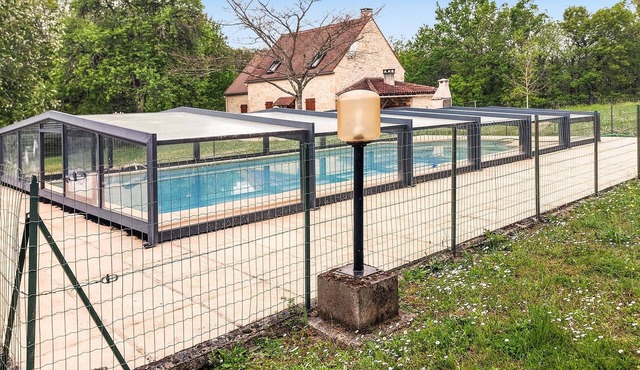 3 bedroom accommodation in Uzech