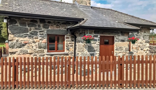 3 bedroom accommodation in Llanuwchlyn, near Bala