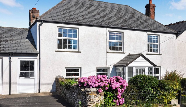 3 bedroom accommodation in Bude