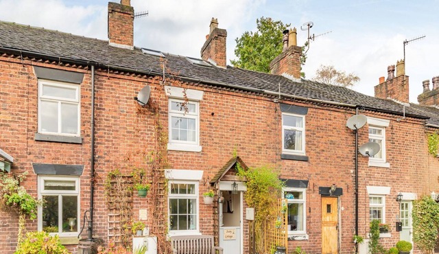 3 bedroom accommodation in Cheddleton, Near Leek