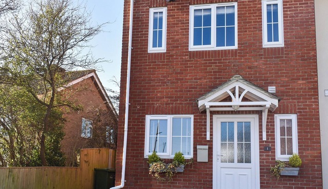 3 bedroom accommodation in St Helens, near Ryde