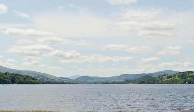 3 bedroom accommodation in Bala